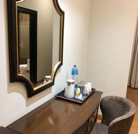 اتاق لوکس, Rt Grace Royal Taj Hotel Sukkur