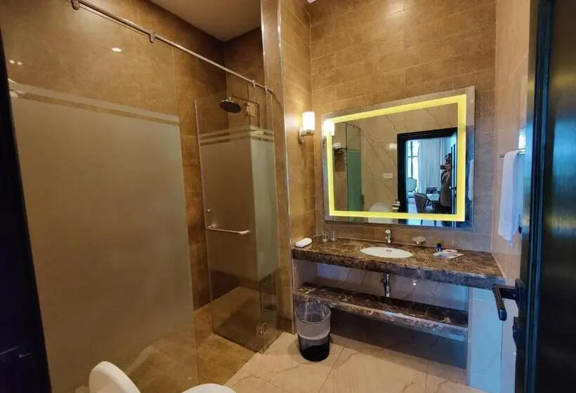 سوییت اجرایی, Rt Grace Royal Taj Hotel Sukkur
