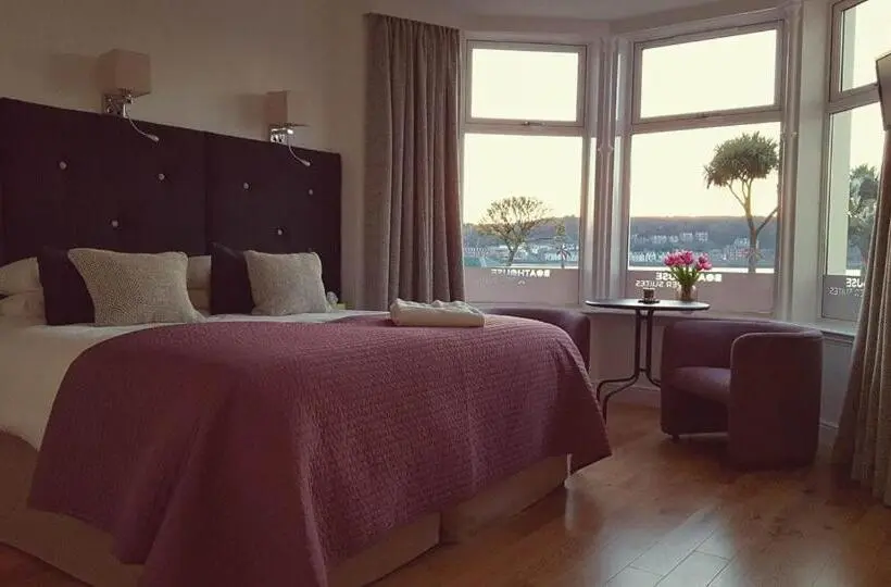 Standard-invahuone, Boat House Super Suites