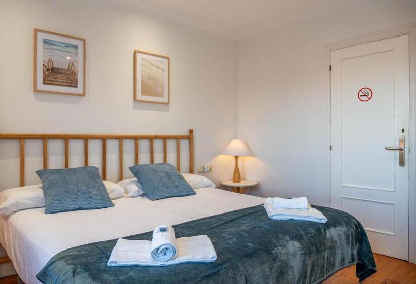 חדר דלוקס לשלושה עם נו לים, Bista Eder Hotel & Lodge