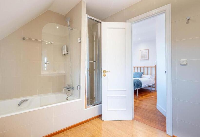 חדר דלוקס לשלושה עם נו לים, Bista Eder Hotel & Lodge