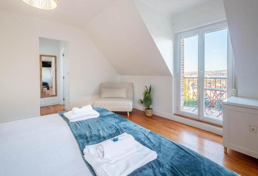 オーシャンビューのデラックストリプルルーム, Bista Eder Hotel & Lodge