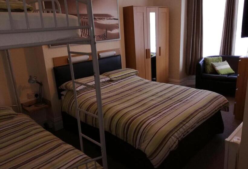 חדר משפחתי, Driftwood B&b Weymouth