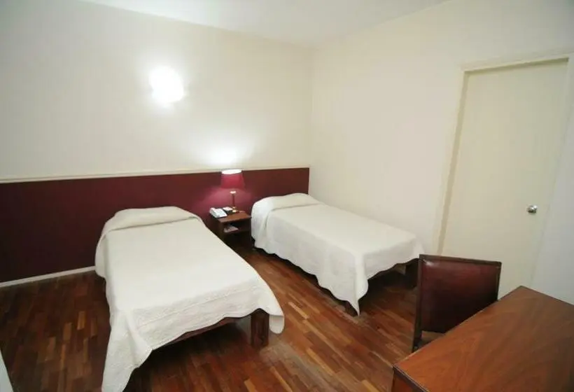 اتاق استاندارد سه نفره, Gran Hotel Uruguay