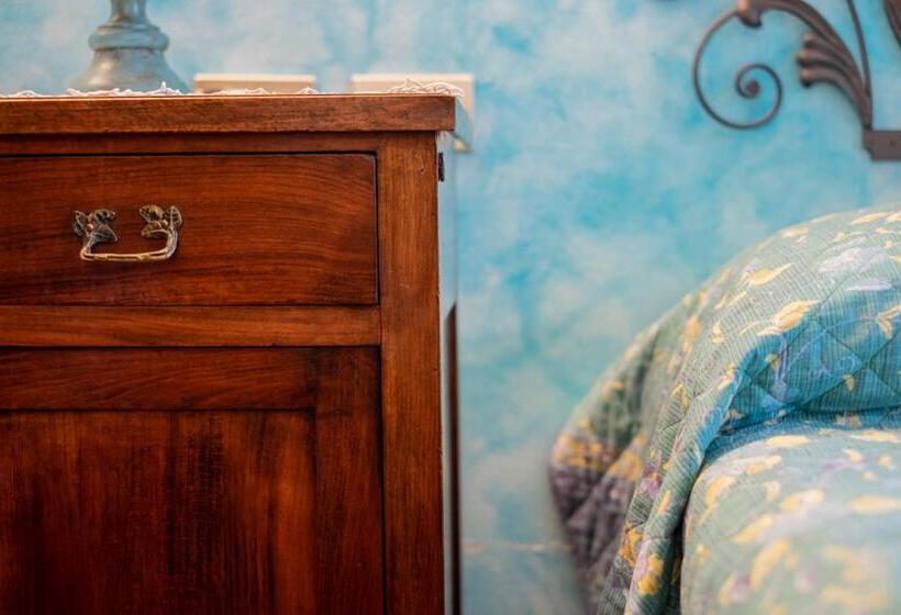 Люкс 2 Спальни, Ai Due Pini B&b
