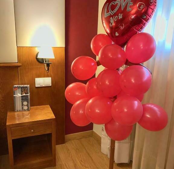 标准间, Condes De Lemos España