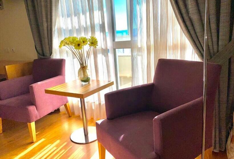 标准间, Condes De Lemos España