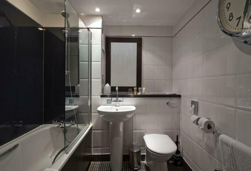 Номер Superior, De Vere Horsley Estate