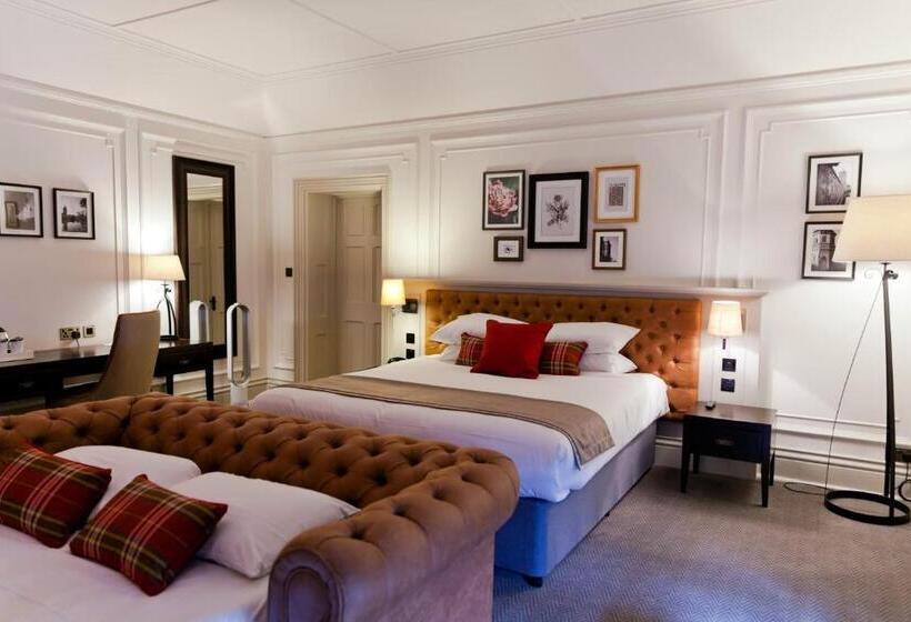 Полулюкс, De Vere Horsley Estate