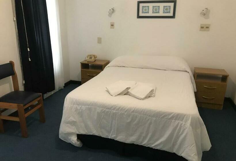 Üç Kişilik Standart Oda, Escorial