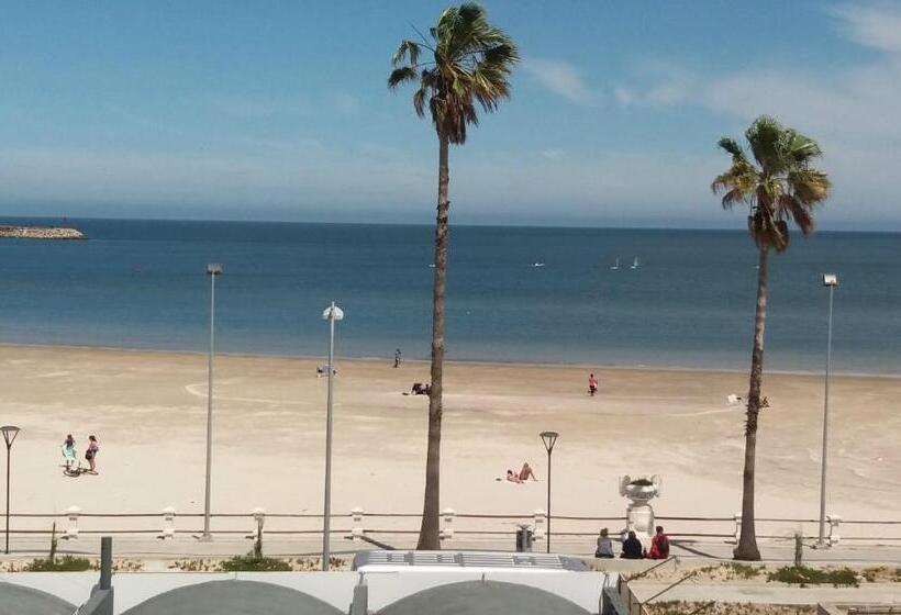 غرفة كلاسيكية مع بلكونة, Hostería Miramar