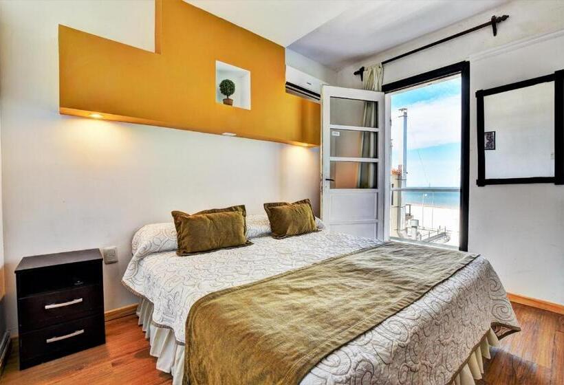 غرفة كلاسيكية مع بلكونة, Hostería Miramar