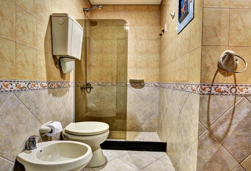 غرفة سوبيريور رباعية, Hostería Miramar