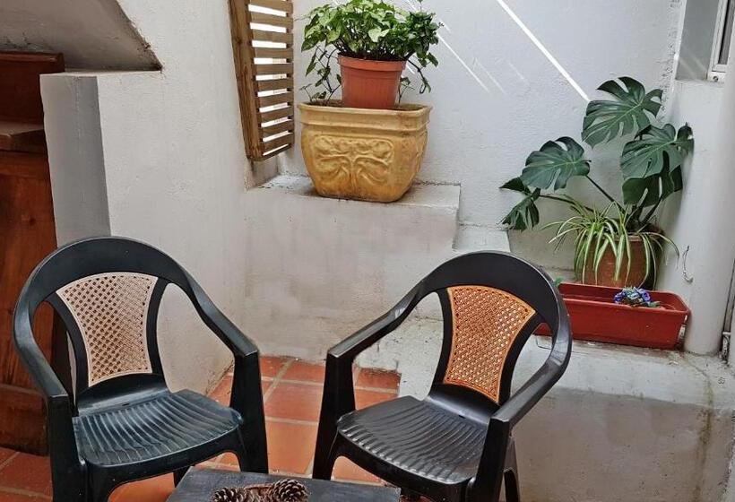 غرفة إقتصادية رباعية, Hostería Miramar