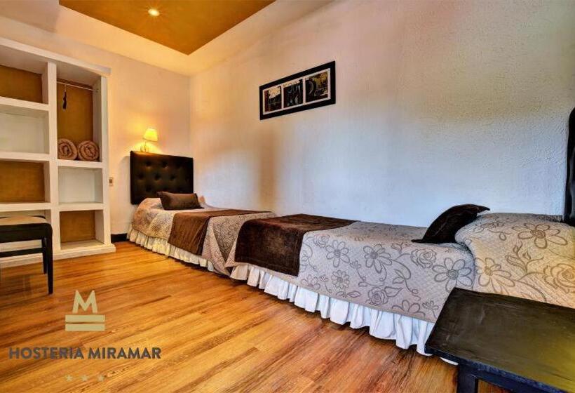 غرفة عائلية مطلّة علي الجبل, Hostería Miramar
