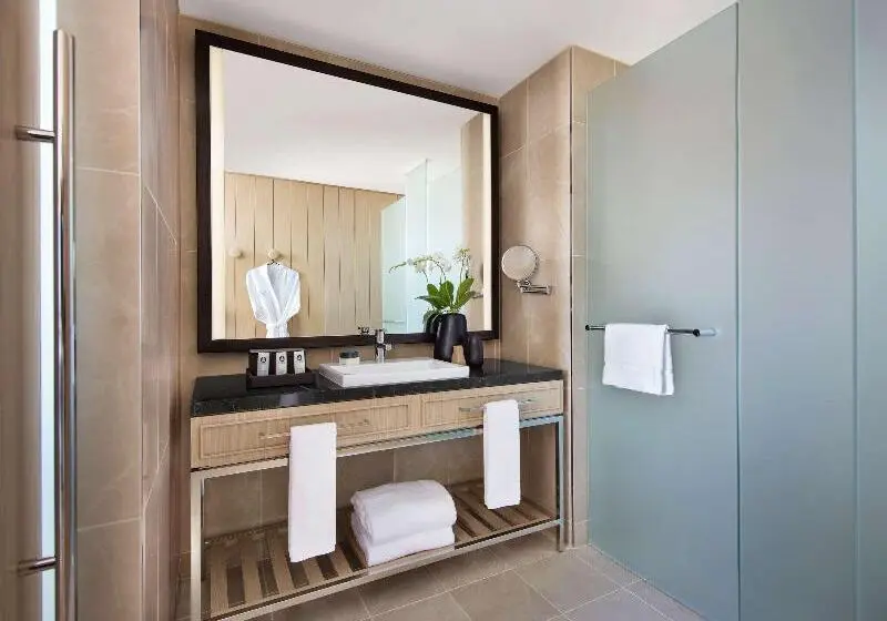 Superior-huone King-vuode, Sofitel Sydney Darling Harbour