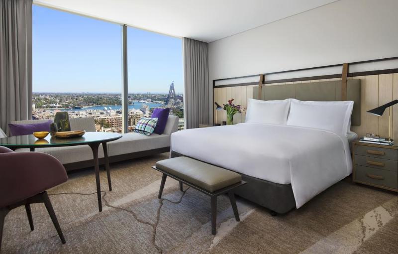 디럭스 룸 킹사이즈 침대, Sofitel Sydney Darling Harbour