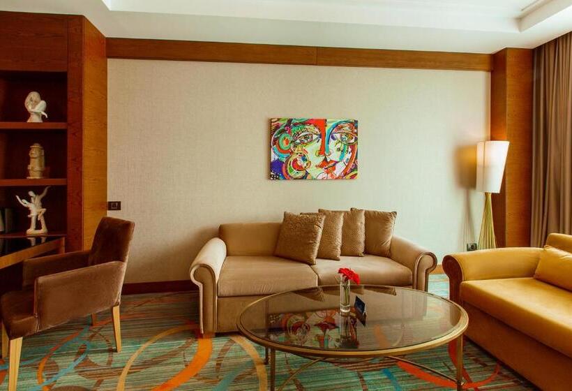 جناح إدارى, Movenpick Winter Park Baku