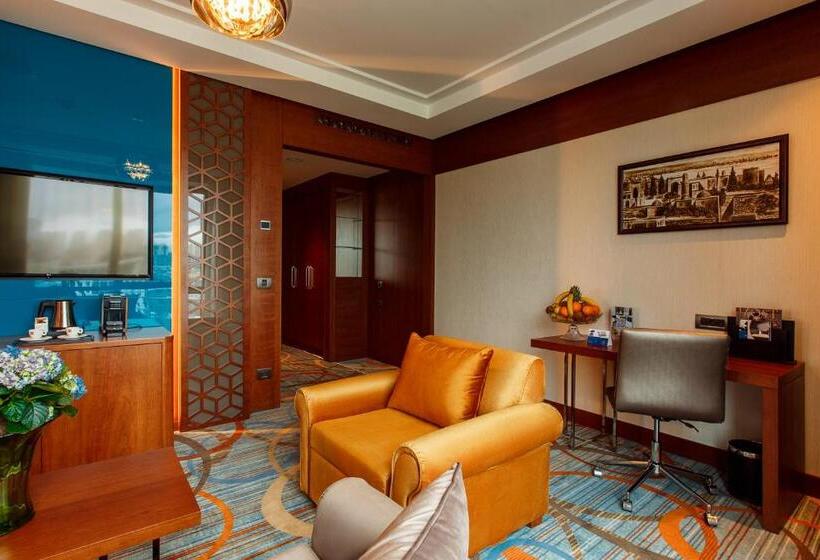 جناح جونيور, Movenpick Winter Park Baku