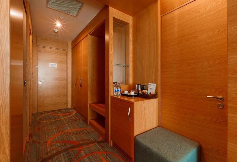 غرفة ديلوكس عائلية, Movenpick Winter Park Baku