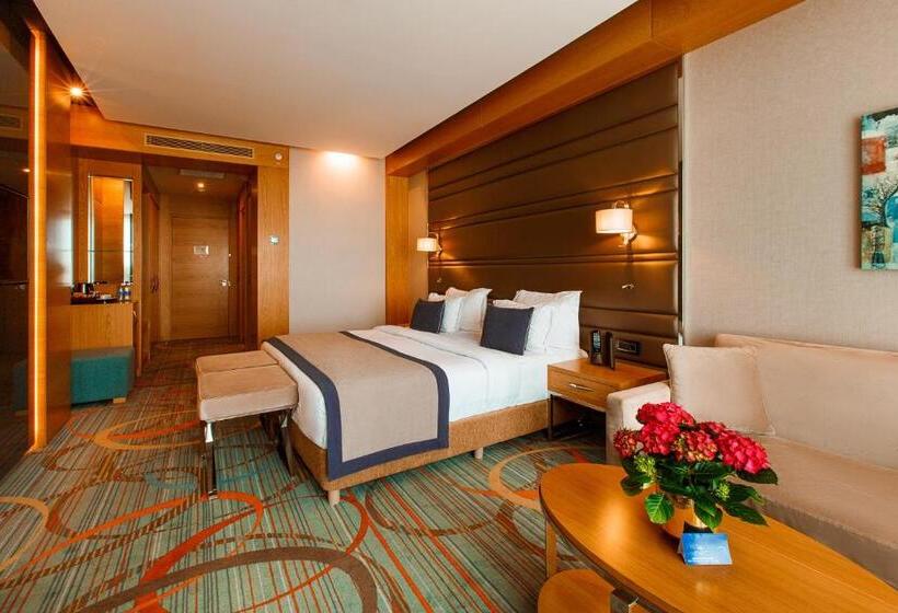اتاق لوکس خانوادگی, Movenpick Winter Park Baku