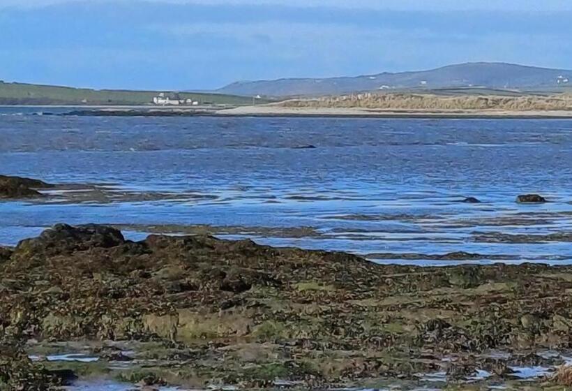 غرفة قياسية, The Beach House