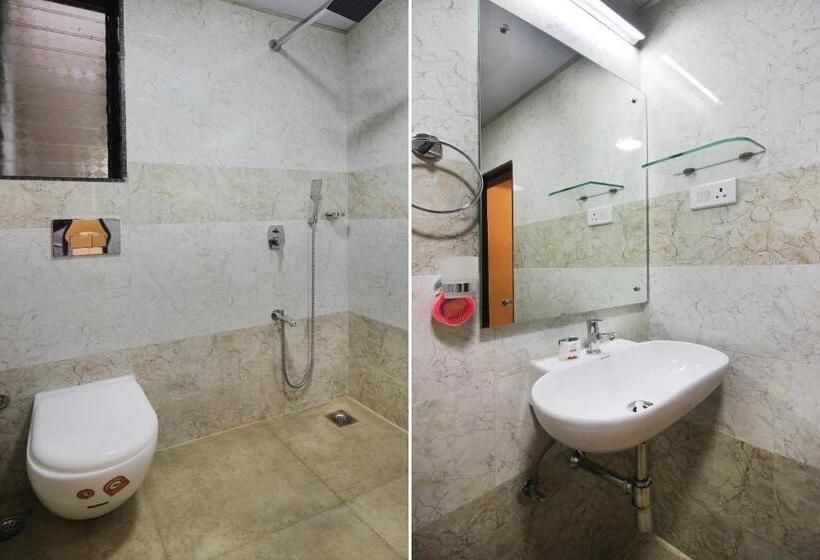 غرفة كلاسيكية ثلاثية, Collection O Hotel Silver Inn