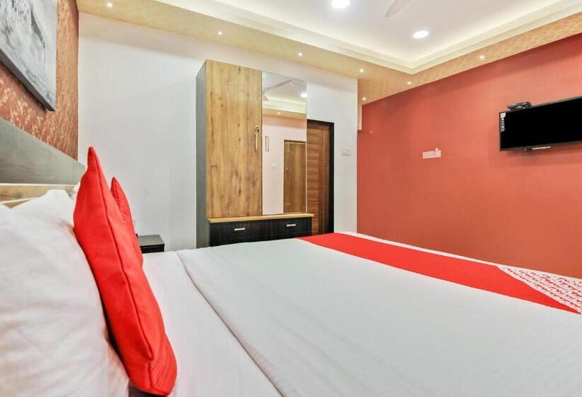 غرفة كلاسيكية ثلاثية, Collection O Hotel Silver Inn