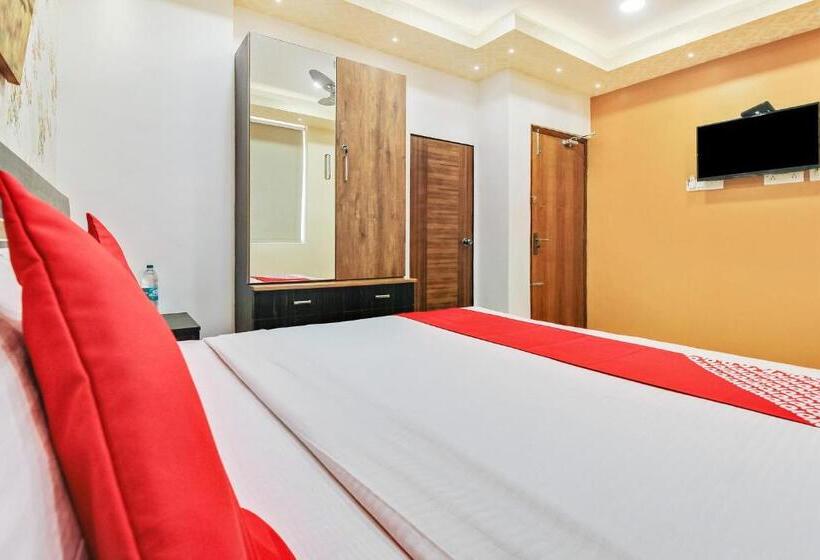 غرفة كلاسيكية ثلاثية, Collection O Hotel Silver Inn