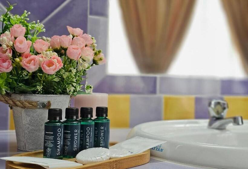 Номер Deluxe Кровать Кинг, Cottage Inn Gerik