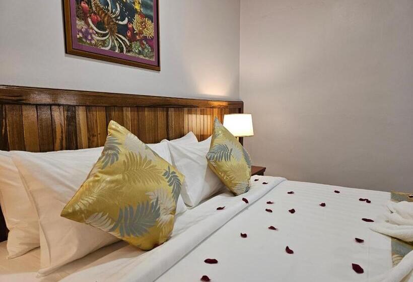 جناح سرير كينج, Cottage Inn Gerik