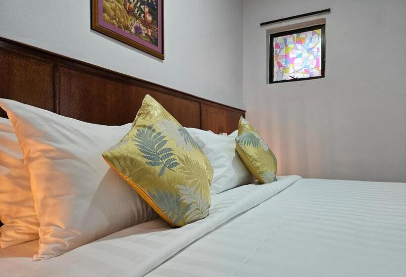 غرفة ديلوكس سرير كينج, Cottage Inn Gerik