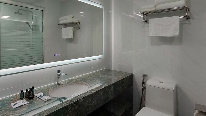 חדר סופריור, Kapalai