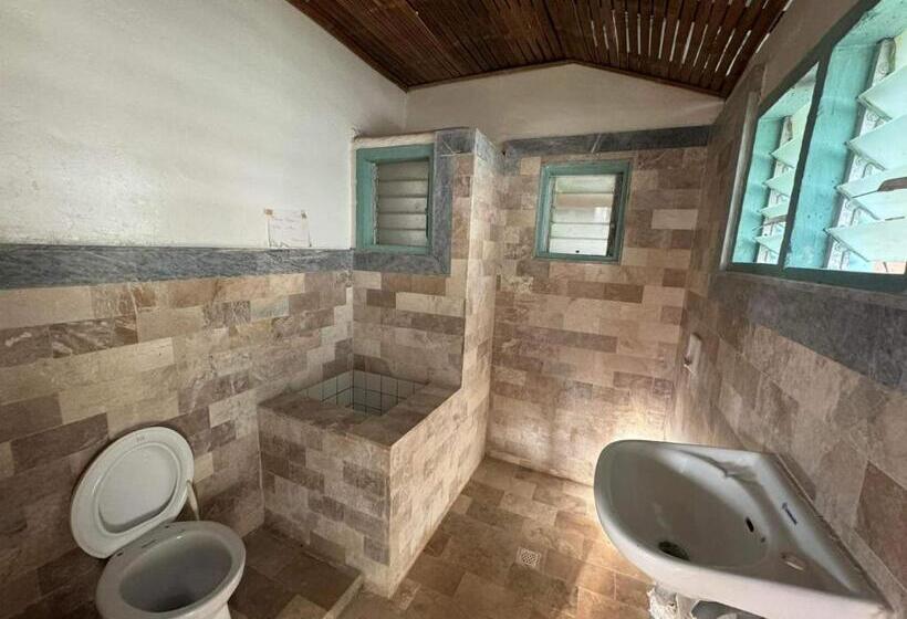 Номер Стандарт, Liberty S Community Lodge And Diving