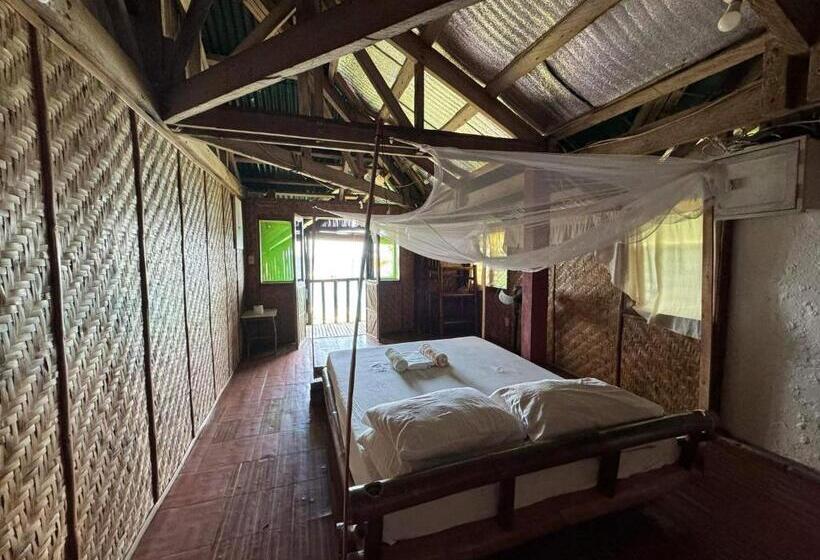 Номер Стандарт, Liberty S Community Lodge And Diving