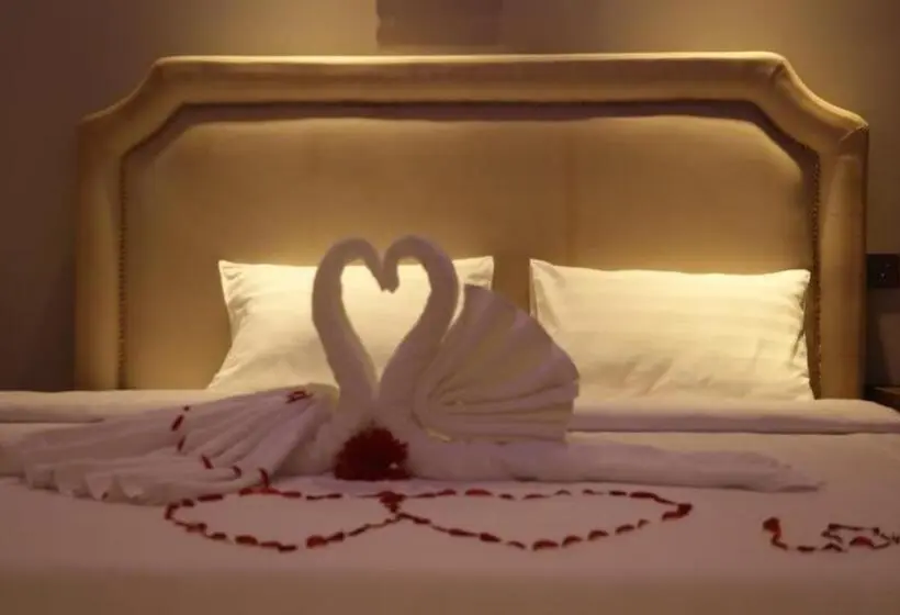 اتاق لوکس, Sawadee Suorsdei Boutique