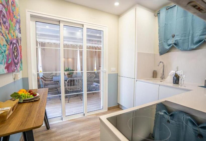 Люкс с Террасой, Orlando 85 Complex   Costa Adeje