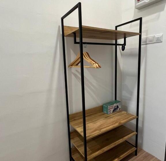 חדר דלוקס, Kiwi Inn