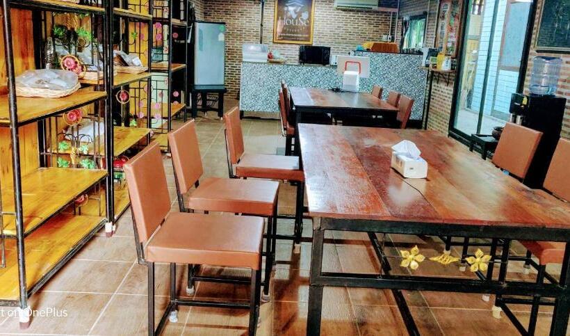 Номер Стандарт, V House