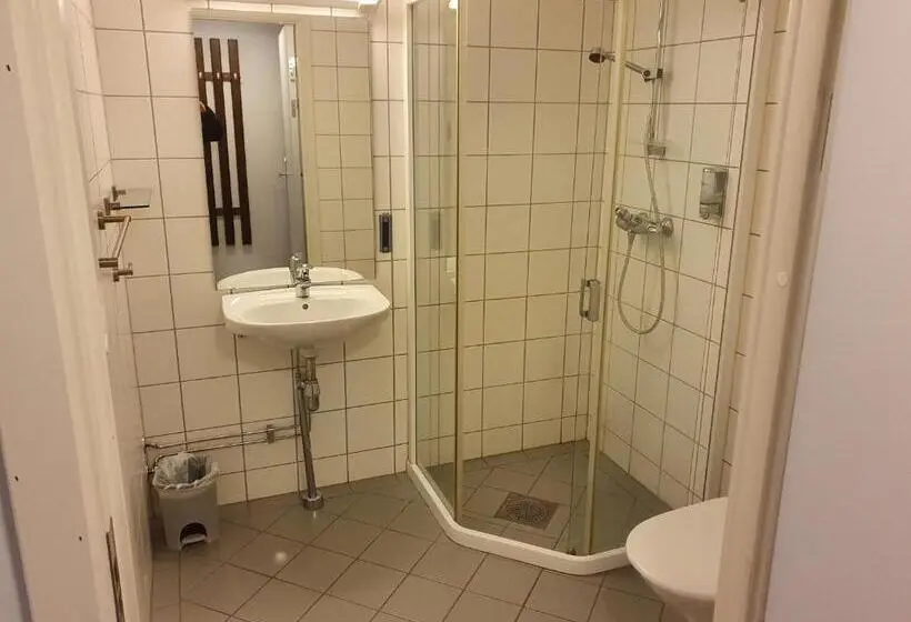 Standard Yhden Hengen Huone, Tune Hotell Sarpsborg