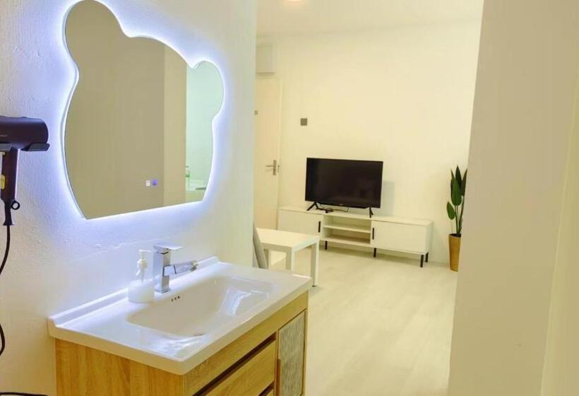 آپارتمان 1 خوابه با بالکن, Alvilla   Jalan Sultan Ismail