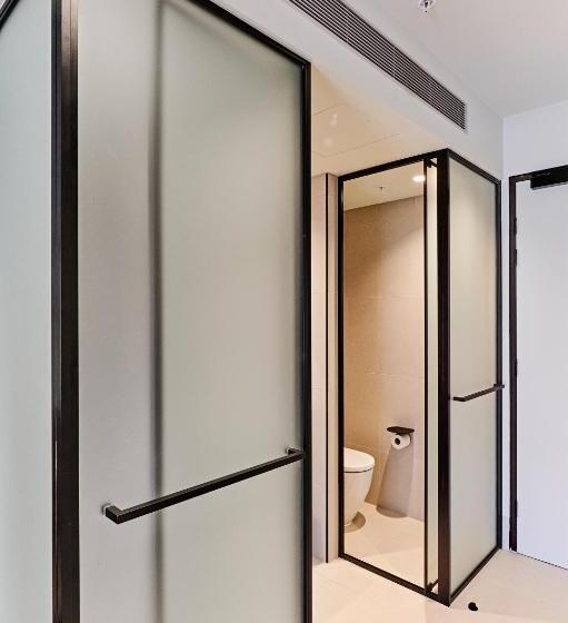 스탠다드 스튜디오, Central Club Hotel   North Melbourne