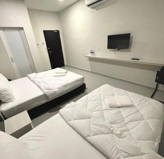 家庭间, Garden Inns Motel