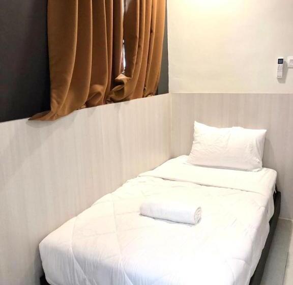 标准单人间, Garden Inns Motel