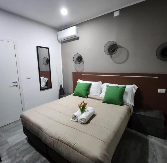 חדר סטנדרט, Crisvan