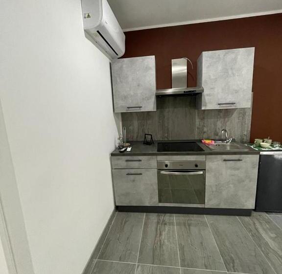 סוויטה, Crisvan