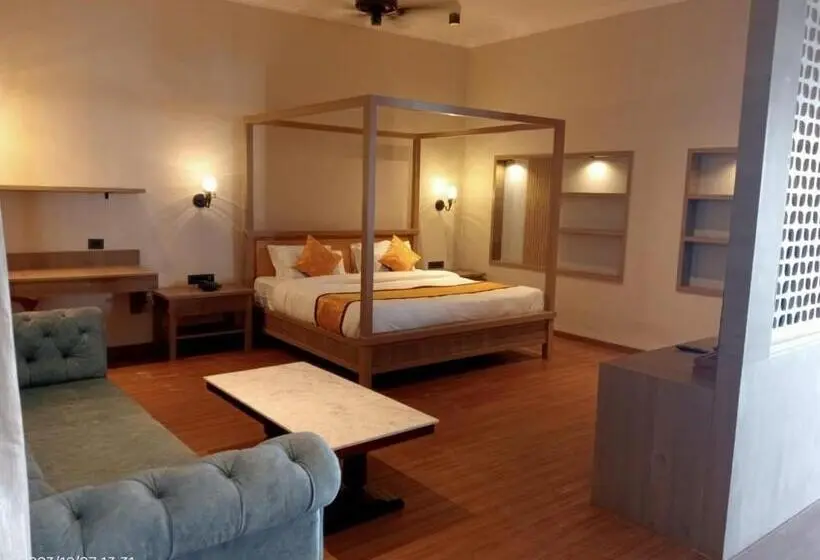 スイート, Narwar Lakefront Resort