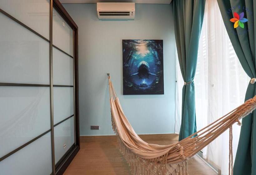 발코니가 있는 스위트, Private Studio In Bungalow By Lilyandloft