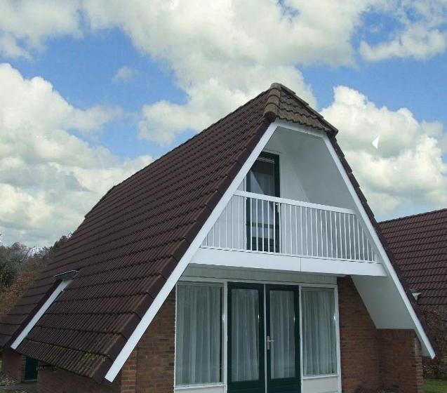 Бунгало Стандарт 2 Спальни, Summio Vakantiepark Emslandermeer