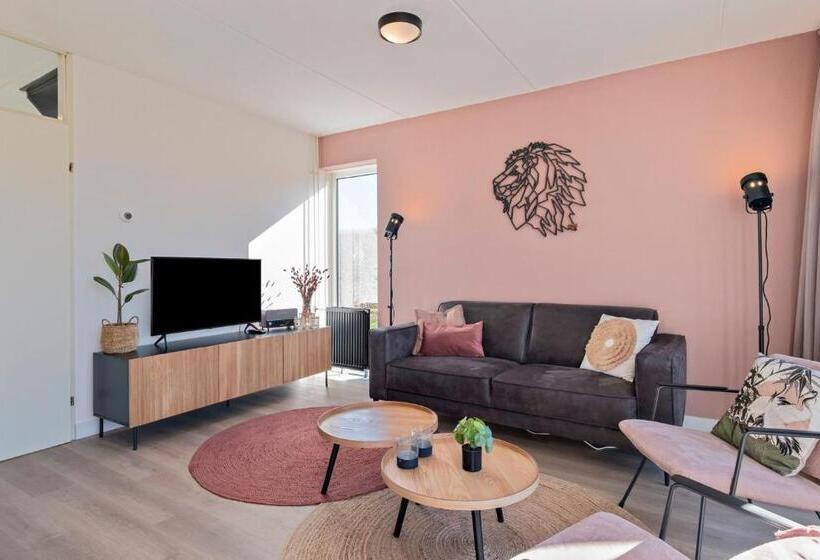 스탠다드 방갈로 정원 전망, Summio Vakantiepark Emslandermeer